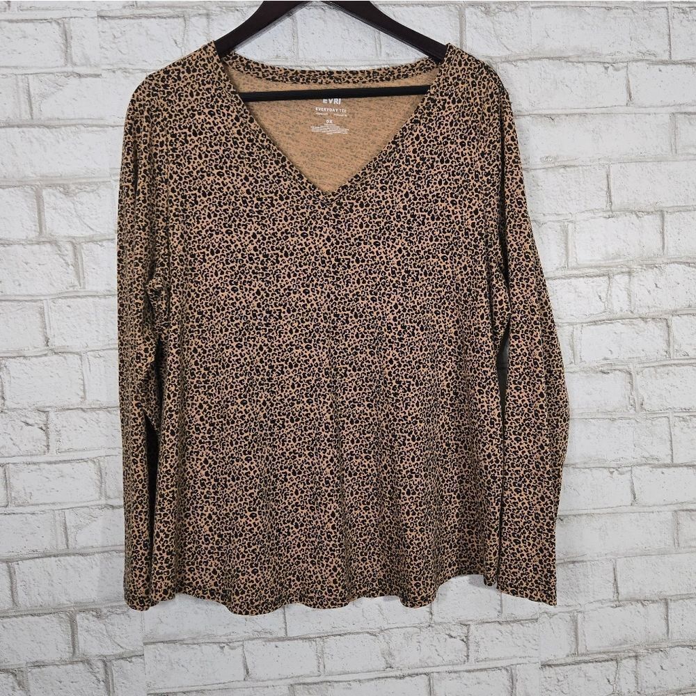EVRI "everyday tee"‎ printed long sleeve top